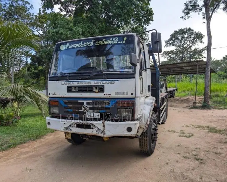 Ashok-Leyland Taurus 25 18 2014 Lorry (Used)