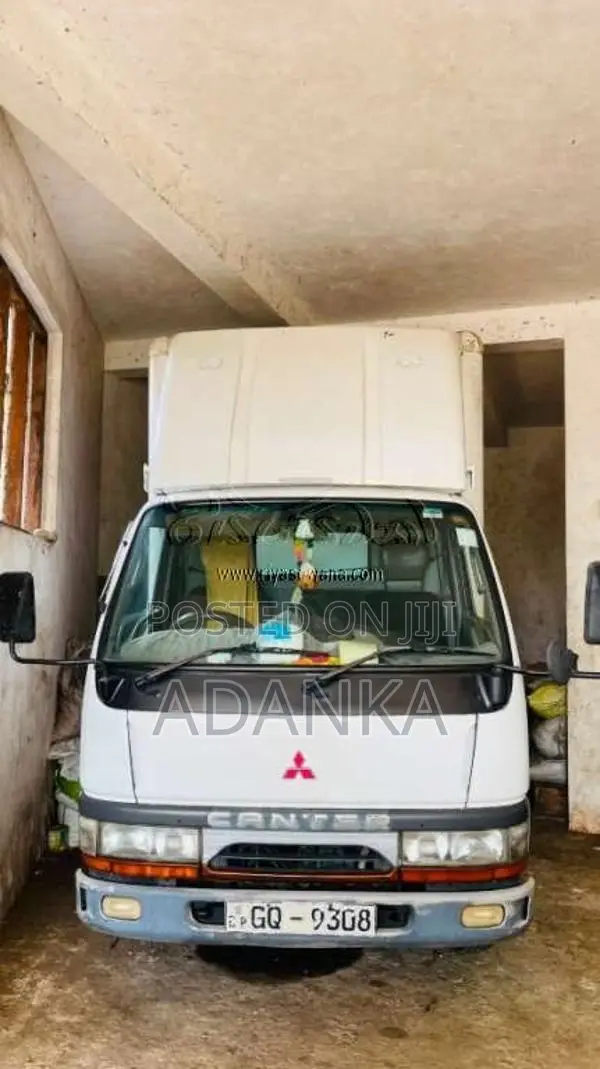 Mitsubishi Canter 2000 Lorry (Used)