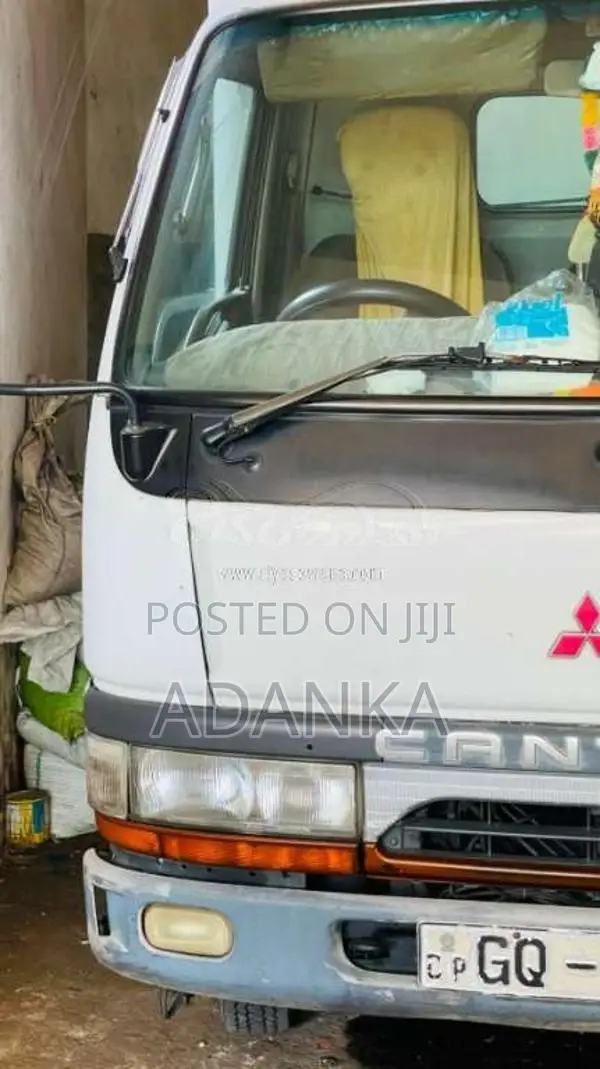 Mitsubishi Canter 2000 Lorry (Used)