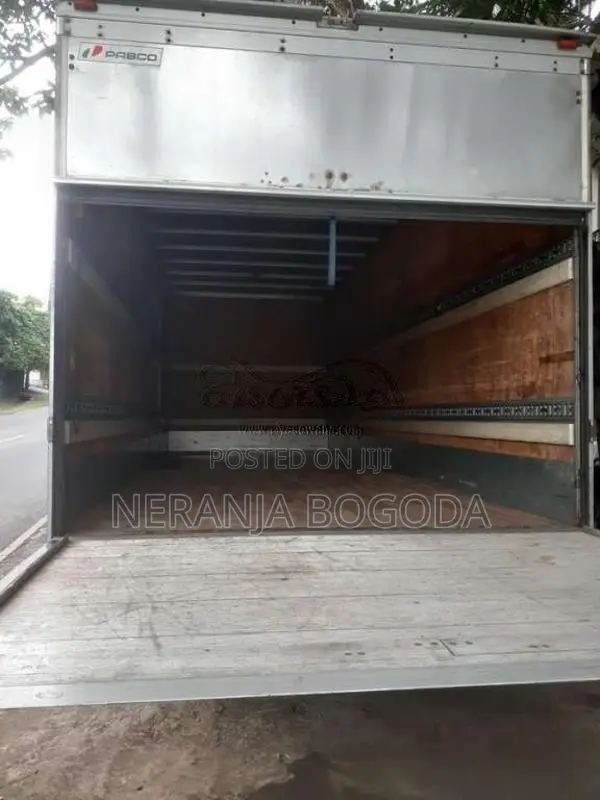 Mitsubishi Fuso 2009 Lorry (Used)