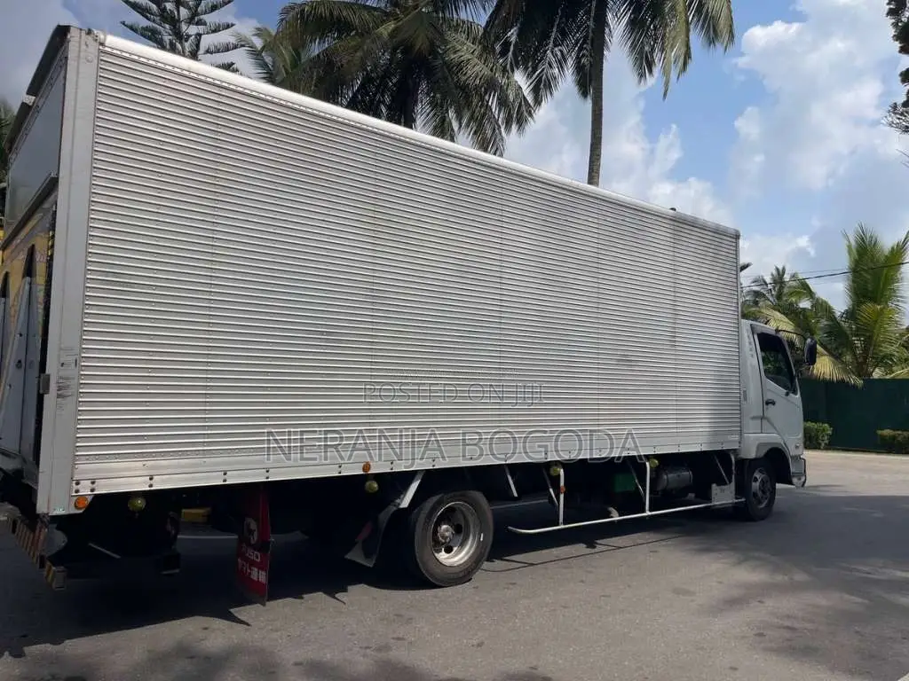 Mitsubishi Fuso 2009 Lorry (Used)