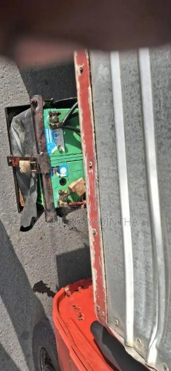 Mahindra Maxximo 2011 Lorry (Used)