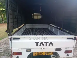 Tata Dimo Lokka 2016 Lorry (Used)