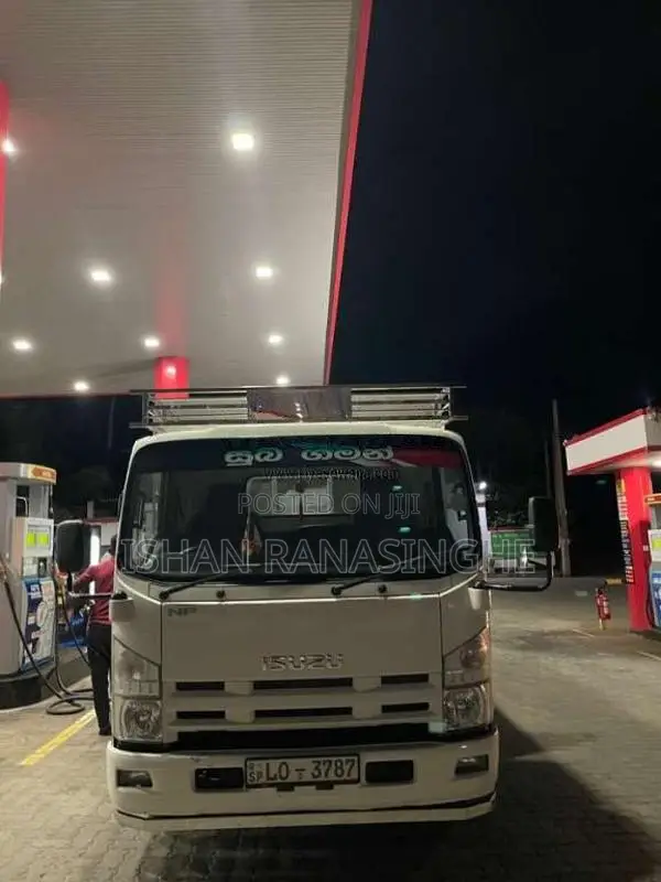 Isuzu ELF 2018 Lorry (Used)