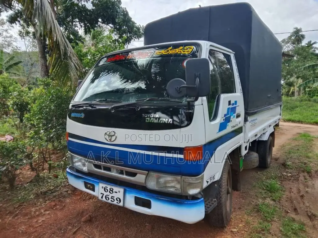 Toyota Dyna 1992 Lorry (Used)