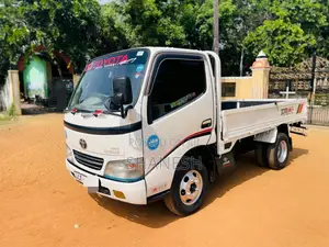 Toyota Dyna 2010 Lorry (Used)