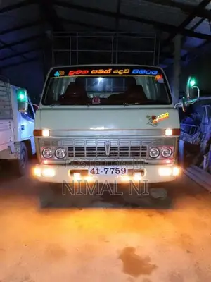 Toyota Dyna 1982 Lorry (Used)