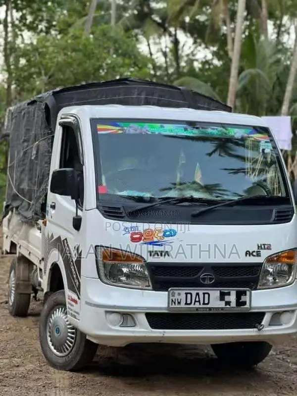 Tata Dimo Batta 2016 Lorry (Used)
