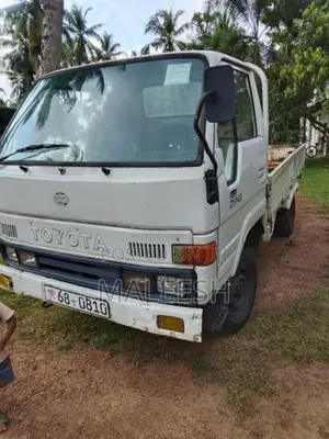 Toyota Dyna 1997 Lorry (Used)