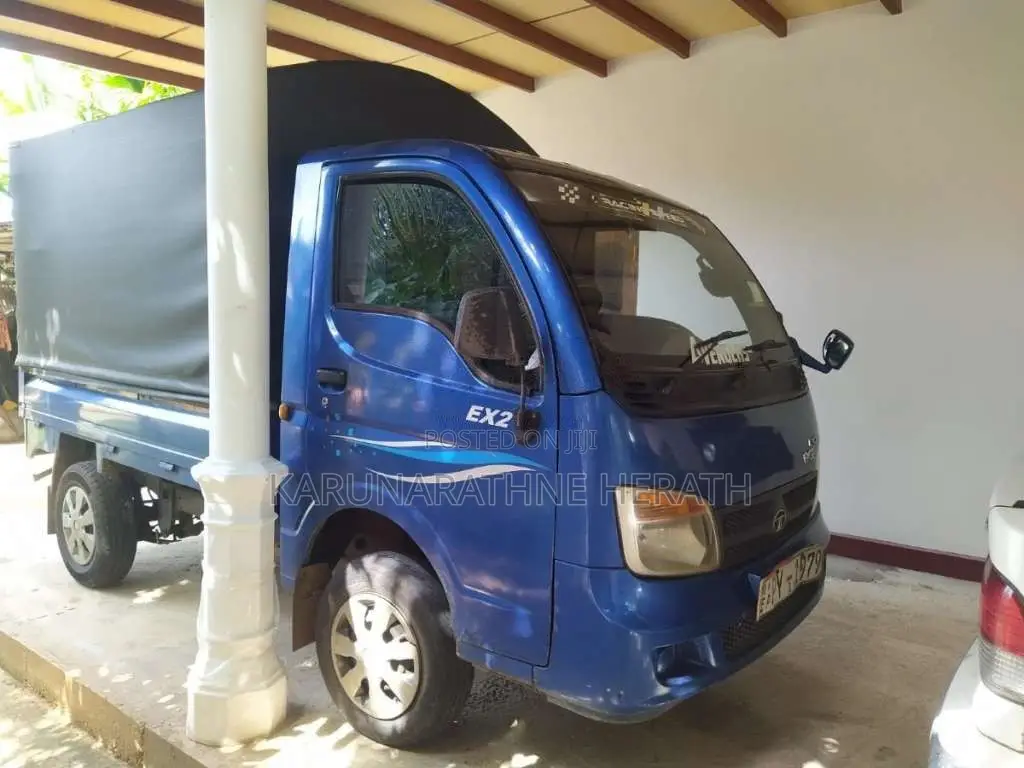 Tata Dimo Batta 2014 Lorry (Used)