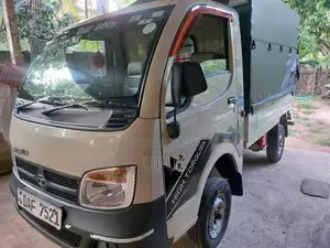 Tata Dimo Batta 2017 Lorry (Used)