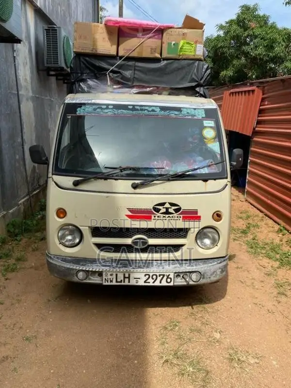 Tata Dimo Batta 2010 Lorry (Used)