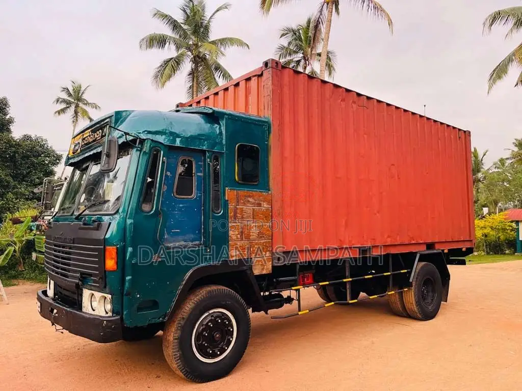 Ashok-Leyland Tusker Super 1999 Lorry (Used)