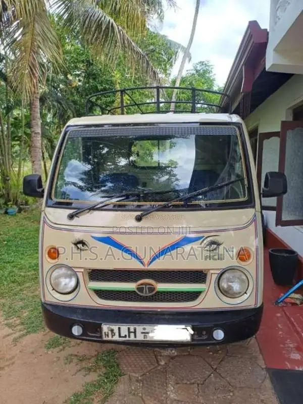 Tata Dimo Batta 2010 Lorry (Used)