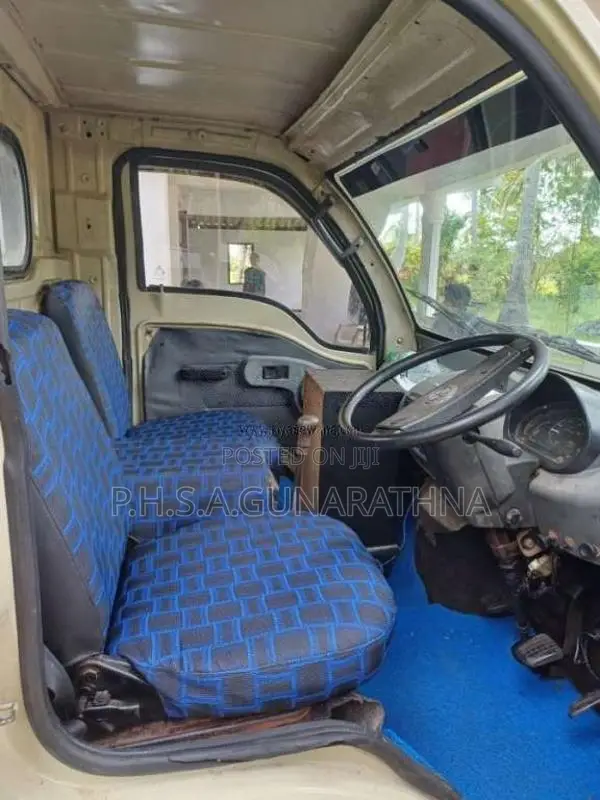 Tata Dimo Batta 2010 Lorry (Used)