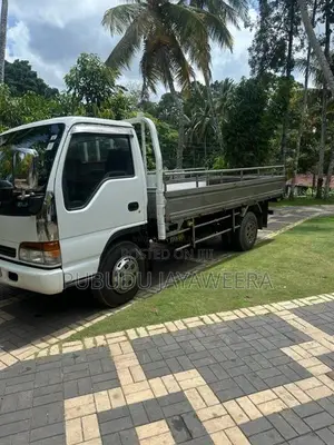 Isuzu Elf 2000 Lorry (Used)