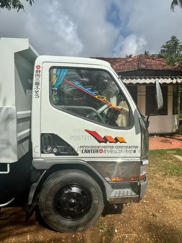Mitsubishi Canter 2002 Lorry (Used)