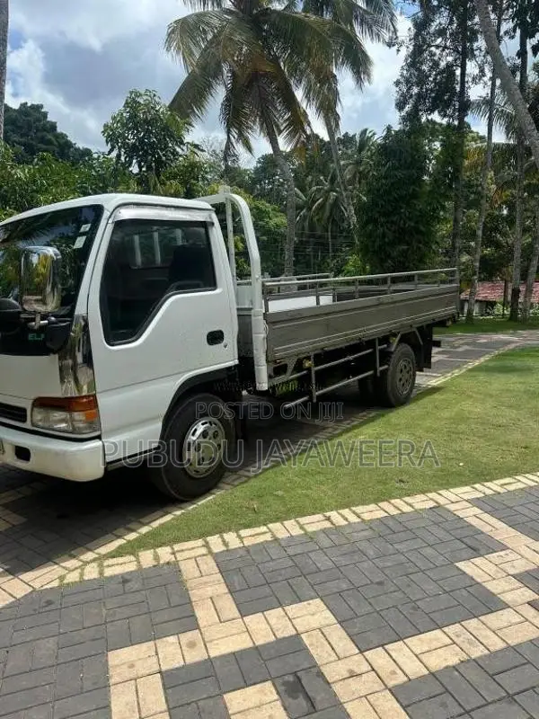 Isuzu Elf 2000 Lorry (Used)