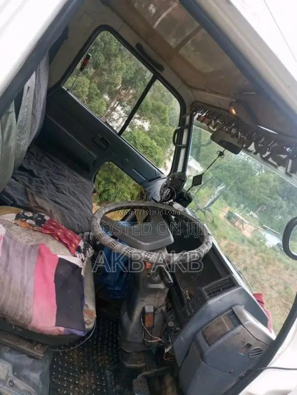 Isuzu 4be1 1987 Lorry (Used)