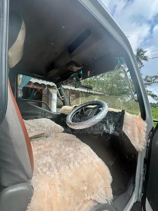 Mitsubishi Canter 2002 Lorry (Used)
