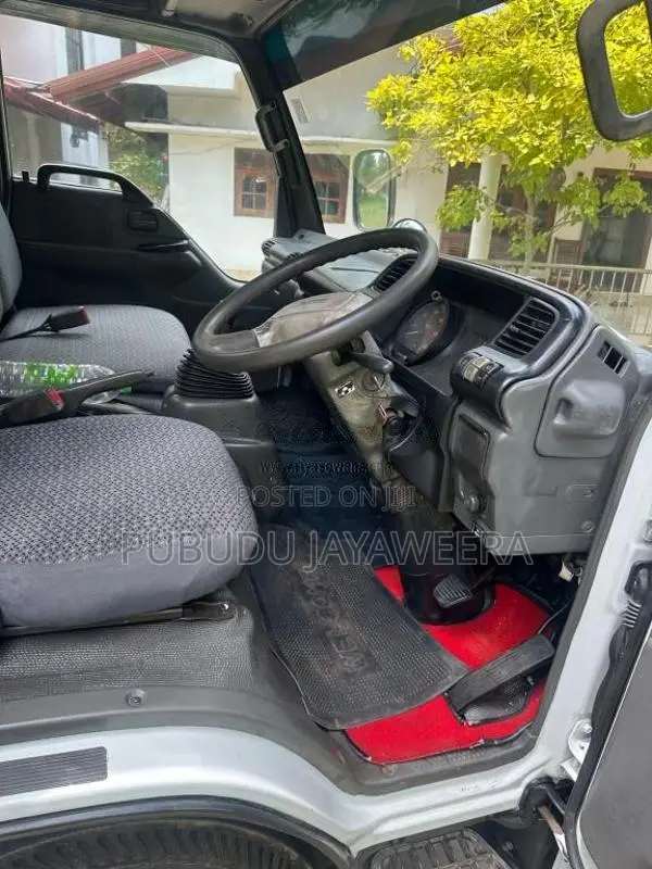 Isuzu Elf 2000 Lorry (Used)