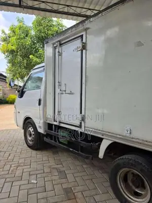 Mazda Bongo 2015 Lorry (Used)
