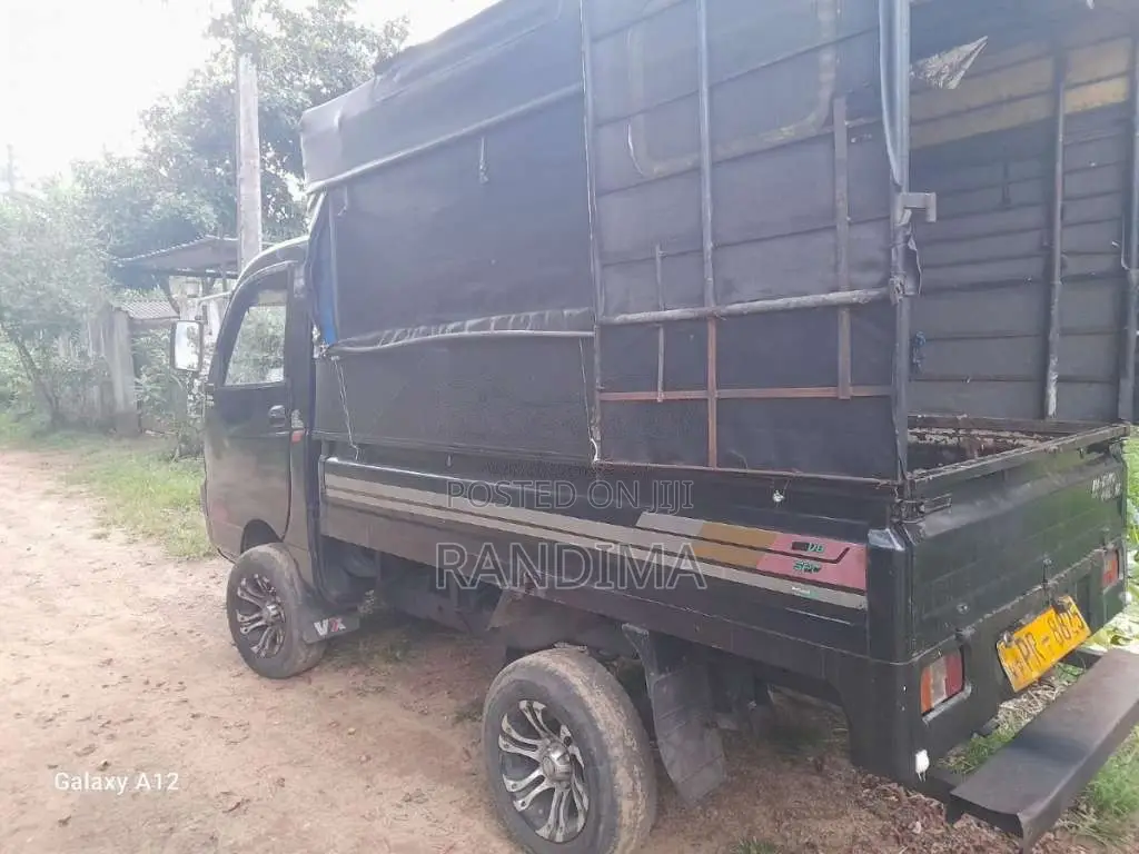 Mahindra Maxximo 2011 Lorry (Used)