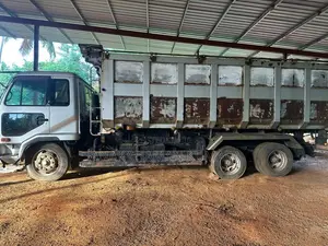 Nissan Dump Truck 2007 Lorry (Used)