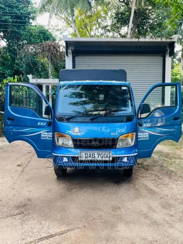 Tata DIMO BATTA EX2 LIMITED 2015 Lorry (Used)