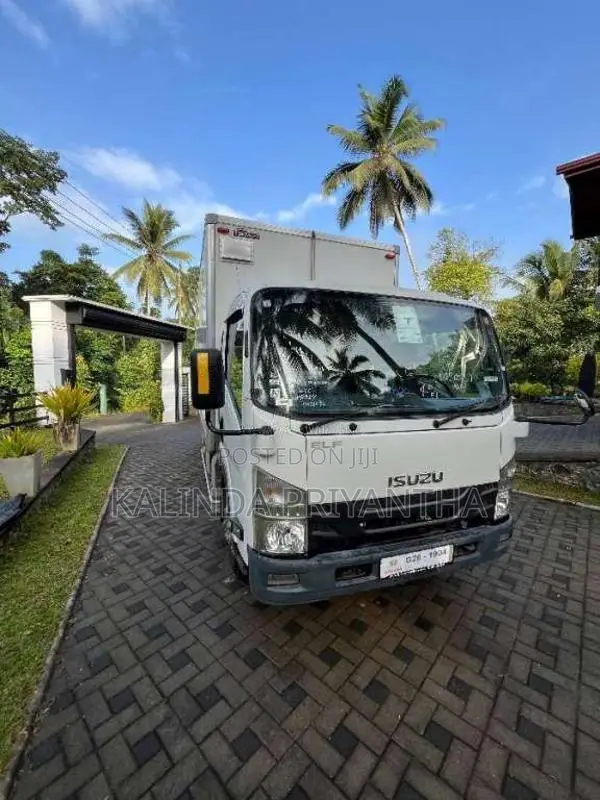 Isuzu Full Body 14.5 2016 Lorry (Used)