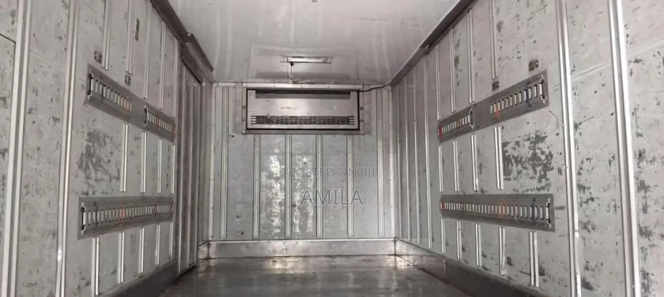 Isuzu Freezer 18ft 2008 Lorry (Used)