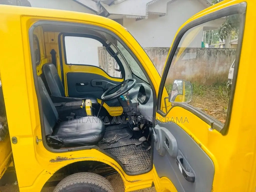 Tata Dimo Batta 2011 Lorry (Used)