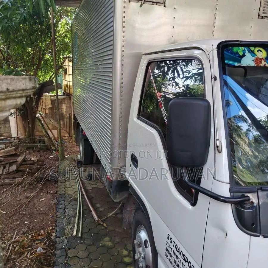 Isuzu NKR 2006 Lorry (Used)