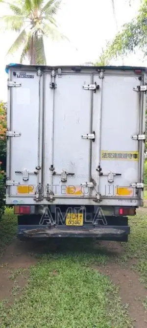 Isuzu Freezer 18ft 2008 Lorry (Used)