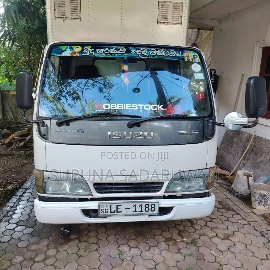 Isuzu NKR 2006 Lorry (Used)