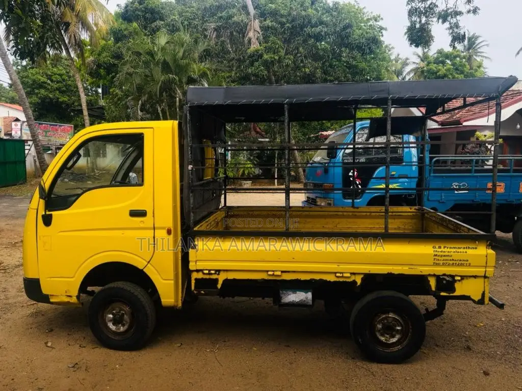 Tata Dimo Batta 2011 Lorry (Used)