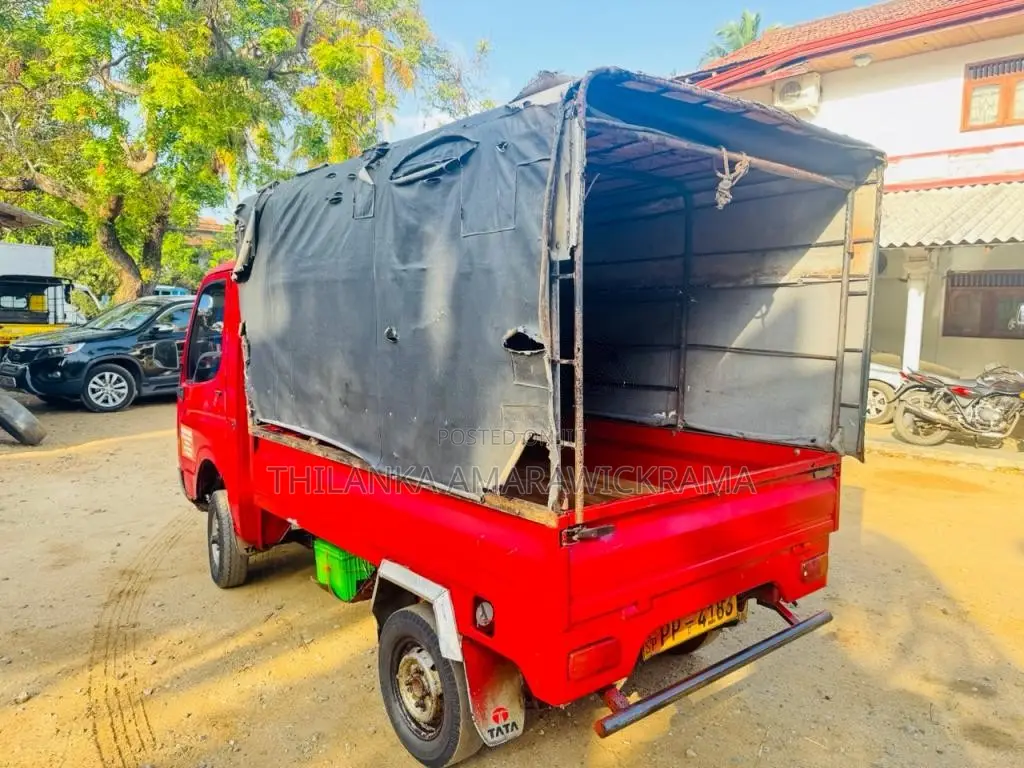 Tata Dimo Batta 2010 Lorry (Used)