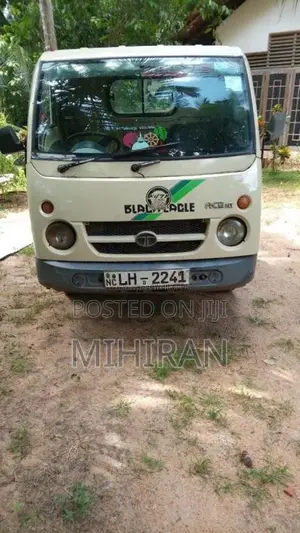 Tata Dimo Batta 2010 Lorry (Used)