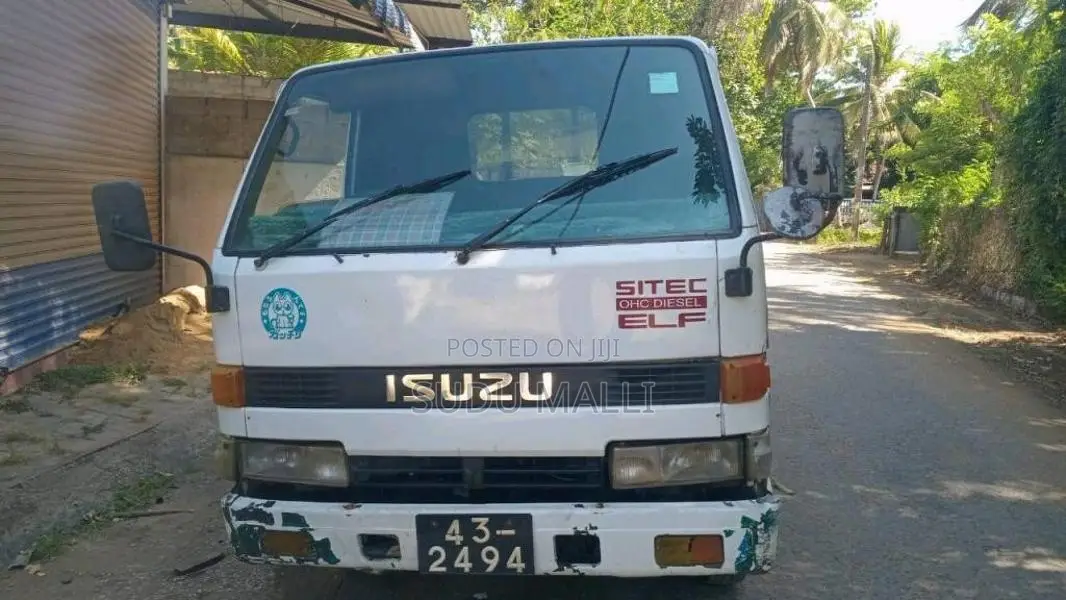 Isuzu NHR 1985 Lorry (Used)