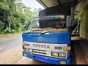 Toyota Dyna 1992 Lorry (Used)