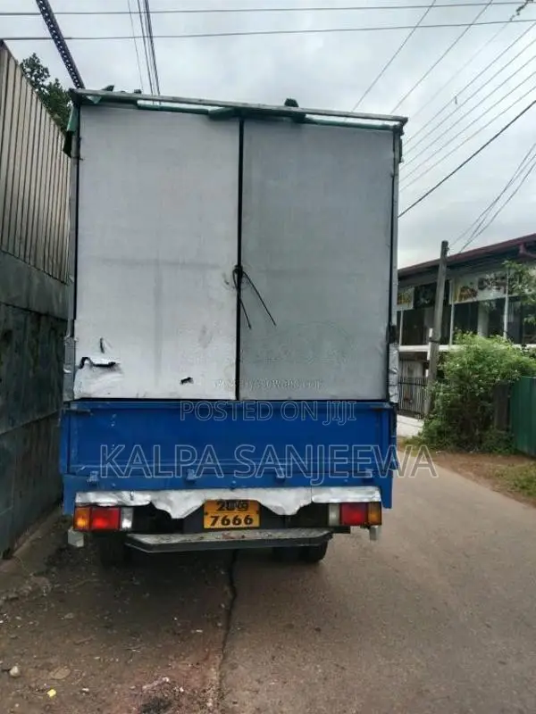 Isuzu ELF 1985 Lorry (Used)