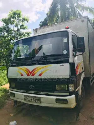 Tata 809 2011 Lorry (Used)
