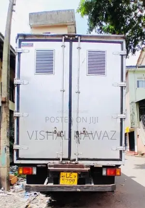 Mitsubishi Canter 2002 Lorry (Used)