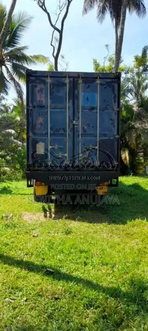 Ashok-Leyland Comet 1998 Lorry (Used)