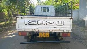 Isuzu NHR 1985 Lorry (Used)