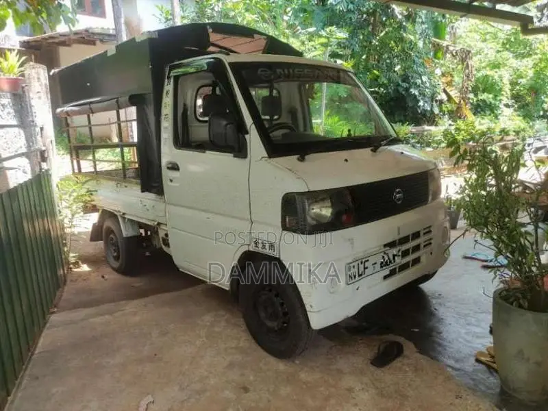 Mitsubishi MiniCab 2004 Lorry (Used)