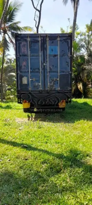 Ashok-Leyland Comet 1998 Lorry (Used)