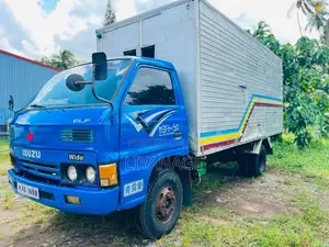 Isuzu ELF 1985 Lorry (Used)