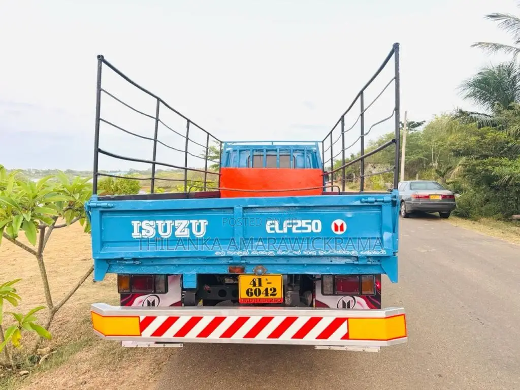 Isuzu ELF 350 14.5 1982 Lorry (Used)