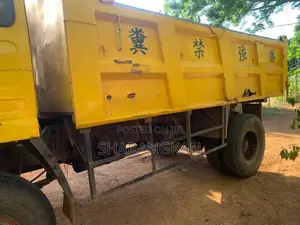 Ashok-Leyland Tipper 2011 Lorry (Used)